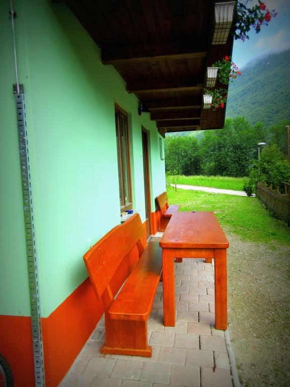 Kamp Rut Hostel Kobarid Exterior photo
