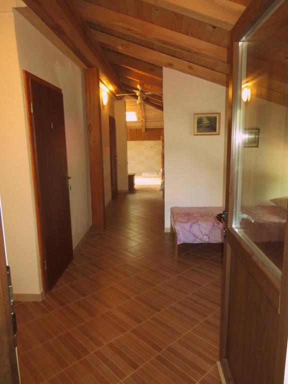 Kamp Rut Hostel Kobarid Exterior photo