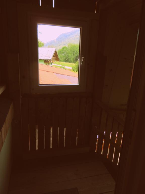 Kamp Rut Hostel Kobarid Exterior photo